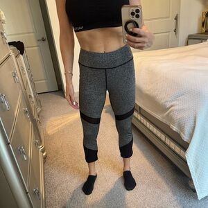 Black and Grey Athletic Capri Leggings size small